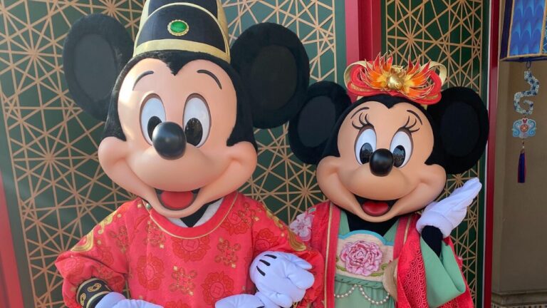 ステラルー ぬいぐるみキーチェーン 上海ディ ハロウィン (2024